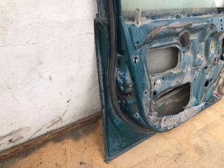 bontott TOYOTA COROLLA Bal első Ajtó (Üres lemez)