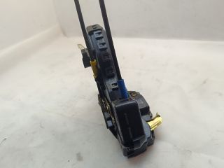 bontott TOYOTA COROLLA Bal első Ajtózár