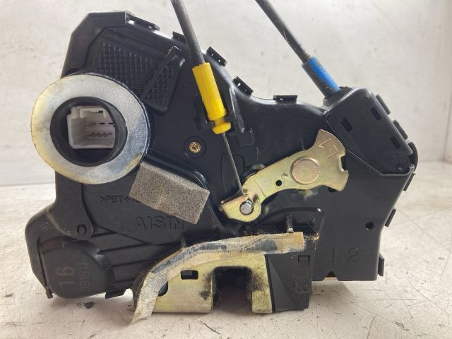 bontott TOYOTA COROLLA Bal első Ajtózár