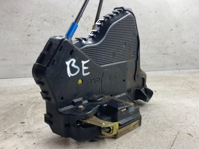 bontott TOYOTA COROLLA Bal első Ajtózár