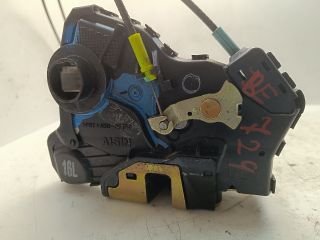 bontott TOYOTA COROLLA Bal első Ajtózár