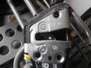 bontott TOYOTA COROLLA Bal első Ajtózár