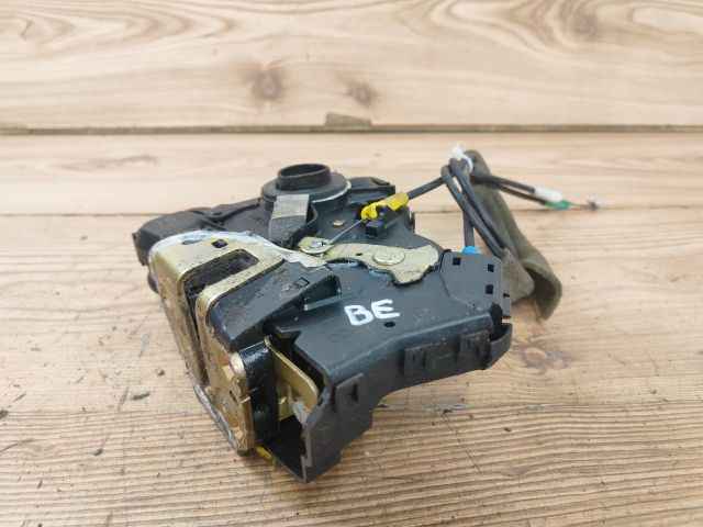 bontott TOYOTA COROLLA Bal első Ajtózár