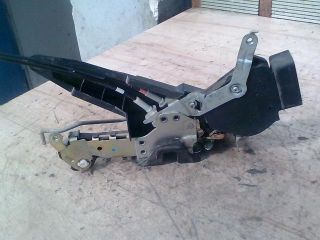 bontott TOYOTA COROLLA Bal első Ajtózár