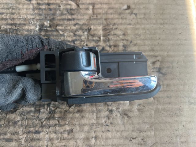 bontott TOYOTA COROLLA Bal első Ajtózár