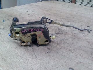 bontott TOYOTA COROLLA Bal első Ajtózár