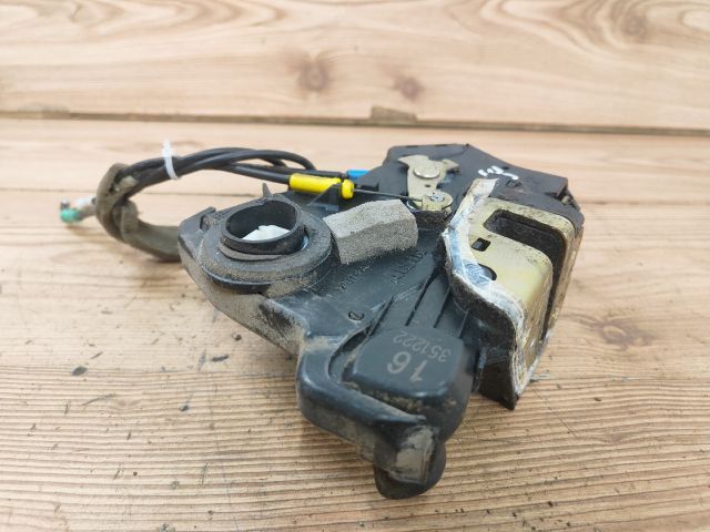 bontott TOYOTA COROLLA Bal első Ajtózár