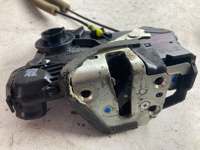 bontott TOYOTA COROLLA Bal első Ajtózár