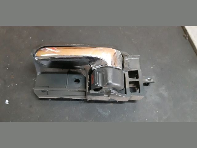 bontott TOYOTA COROLLA Bal első Belső Kilincs