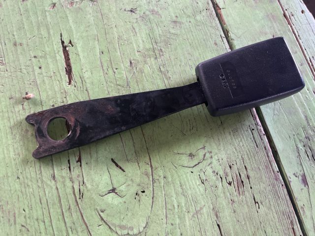 bontott TOYOTA COROLLA Bal első Biztonsági Öv Csat