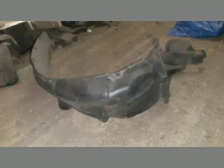 bontott TOYOTA COROLLA Bal első Dobbetét (Kerékjárati, Műanyag)