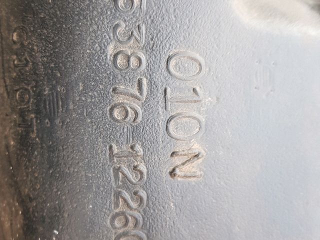 bontott TOYOTA COROLLA Bal első Első Dobbetét (Kerékjárati, Műanyag)