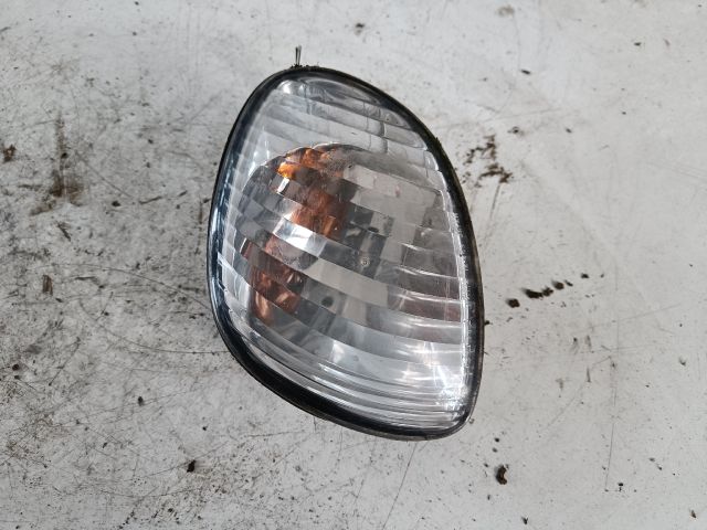 bontott TOYOTA COROLLA Bal első Irányjelző