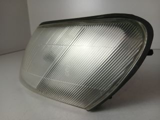 bontott TOYOTA COROLLA Bal első Irányjelző