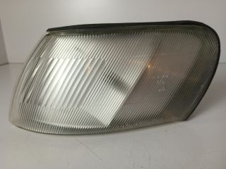 bontott TOYOTA COROLLA Bal első Irányjelző