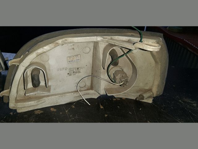 bontott TOYOTA COROLLA Bal első Irányjelző