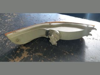 bontott TOYOTA COROLLA Bal első Irányjelző