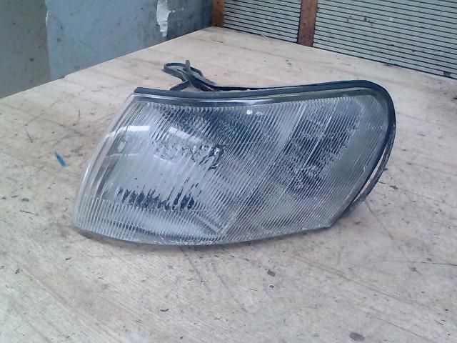 bontott TOYOTA COROLLA Bal első Irányjelző