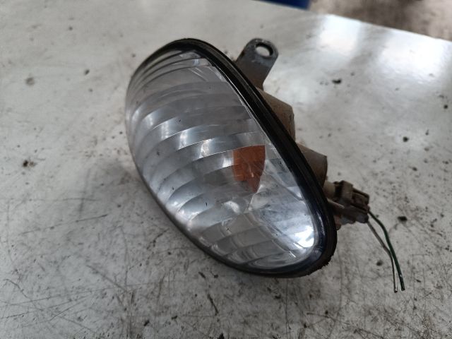 bontott TOYOTA COROLLA Bal első Irányjelző