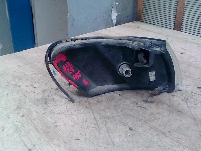 bontott TOYOTA COROLLA Bal első Irányjelző