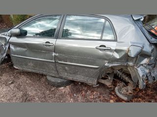 bontott TOYOTA COROLLA Bal első Központizár Motor