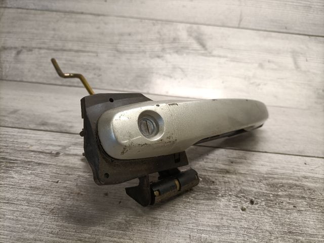 bontott TOYOTA COROLLA Bal első Külső Kilincs