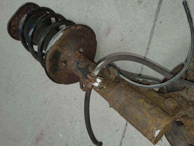 bontott TOYOTA COROLLA Bal első Lengéscsillapító