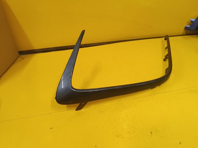 bontott TOYOTA COROLLA Bal első Lökhárító Díszléc