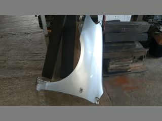 bontott TOYOTA COROLLA Bal első Sárvédő