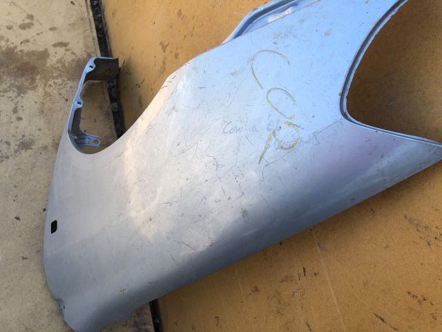 bontott TOYOTA COROLLA Bal első Sárvédő