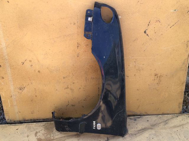 bontott TOYOTA COROLLA Bal első Sárvédő