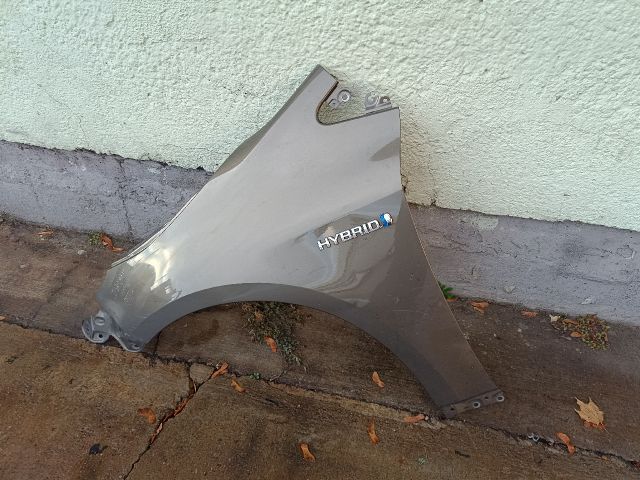 bontott TOYOTA COROLLA Bal első Sárvédő