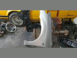 bontott TOYOTA COROLLA Bal első Sárvédő