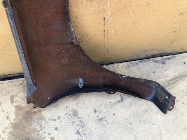 bontott TOYOTA COROLLA Bal első Sárvédő