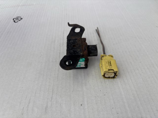 bontott TOYOTA COROLLA Bal első Ütközés Érzékelő (Homlokfalon)