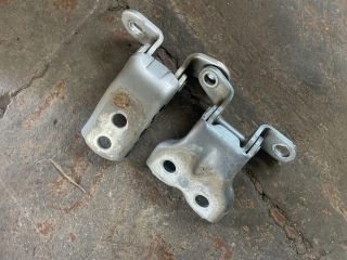 bontott TOYOTA COROLLA Bal első Zsanér