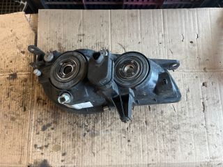 bontott TOYOTA COROLLA Bal Fényszóró