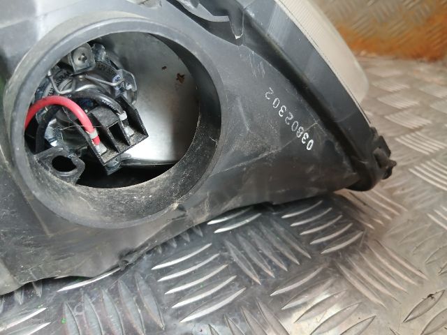 bontott TOYOTA COROLLA Bal Fényszóró