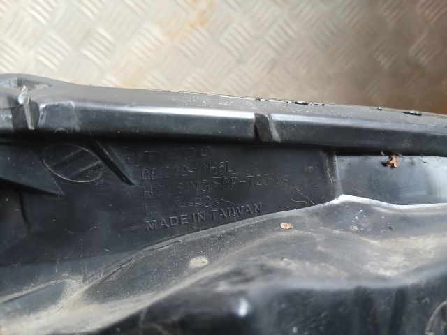 bontott TOYOTA COROLLA Bal Fényszóró