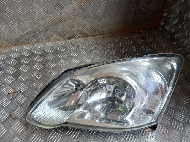 bontott TOYOTA COROLLA Bal Fényszóró
