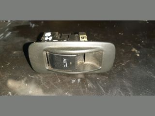 bontott TOYOTA COROLLA Bal hátsó Ablakemelő Kapcsoló