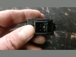 bontott TOYOTA COROLLA Bal hátsó Ablakemelő Kapcsoló