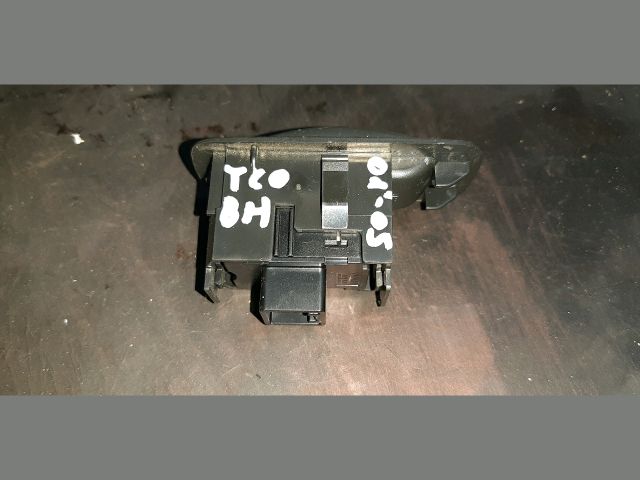 bontott TOYOTA COROLLA Bal hátsó Ablakemelő Kapcsoló