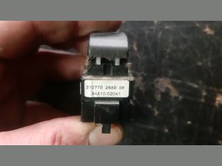 bontott TOYOTA COROLLA Bal hátsó Ablakemelő Kapcsoló