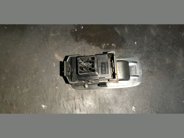 bontott TOYOTA COROLLA Bal hátsó Ablakemelő Kapcsoló