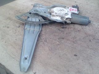 bontott TOYOTA COROLLA Bal hátsó Ablakemelő Szerkezet (Elektromos)