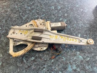 bontott TOYOTA COROLLA Bal hátsó Ablakemelő Szerkezet (Elektromos)