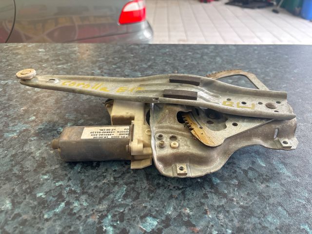 bontott TOYOTA COROLLA Bal hátsó Ablakemelő Szerkezet (Elektromos)