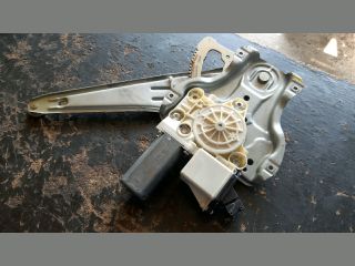 bontott TOYOTA COROLLA Bal hátsó Ablakemelő Szerkezet (Elektromos)