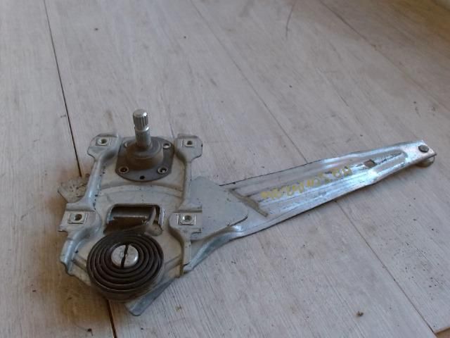 bontott TOYOTA COROLLA Bal hátsó Ablakemelő Szerkezet (Mechanikus)